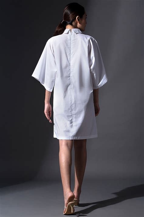 White Pure Cotton Knee Length Dress By House Of Manaa At Pernia S Pop Up Shop 2024