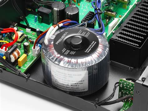 PREMIERA A2 интегральный стереоусилитель Hi-Fi