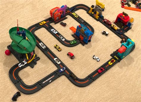 Amazon Hot Wheels City Track Pack Bundle Toys Games