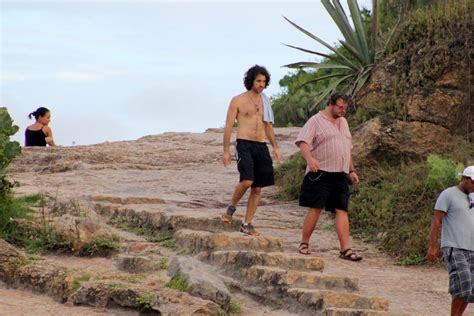 Eriberto Le O Contempla A Vista Da Pedra Do Arpoador Quem Quem News