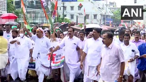 Kerala Congress Protests Against Cm Pinarayi Vijayan Demanding His