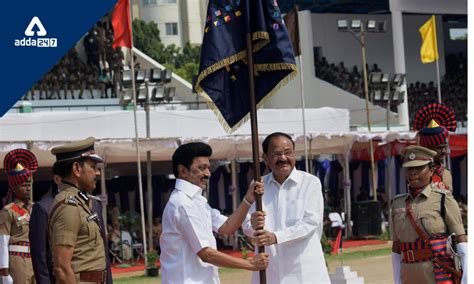 Tamil Nadu Police Received President S Colour From Venkaiah Naidu