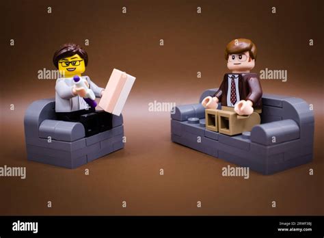 Psychiatrist couch cartoon hi-res stock photography and images - Alamy