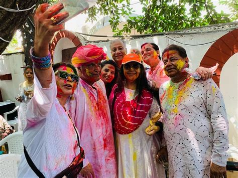 Holi 2024 Javed Akhtar Shabana Azmi House Janki Kutir Holi Party Photos