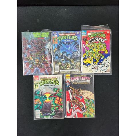 LOT OF 5 TEENAGE MUTANT NINJA TURTLE COMIC BOOK