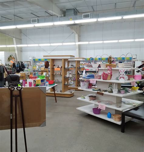 The Enormous Thrift Store In Minnesota With Thousands Of Rare Treasures ...