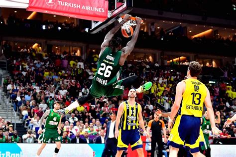 Mathias Lessort et le Panathinaïkos en finale de l EuroLeague 14 ans