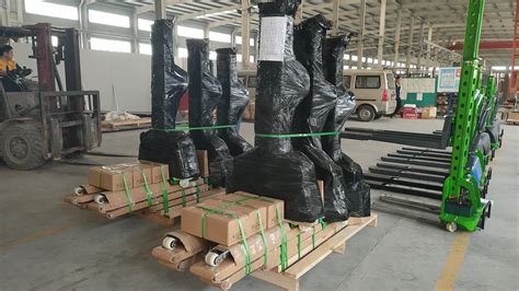 Ltmg Factory Loading And Unloading Cargo Battery Pallet Stacker Kg