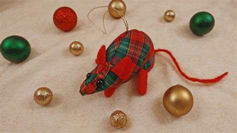 Red Plaid Mouserat Ornament Citrine Mouse