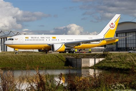 Royal Brunei Airlines Boeing 767 27G ER V8 MHB Photo 405908