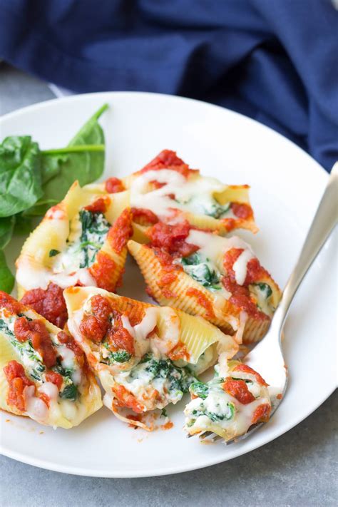 Spinach And Cheese Stuffed Shells