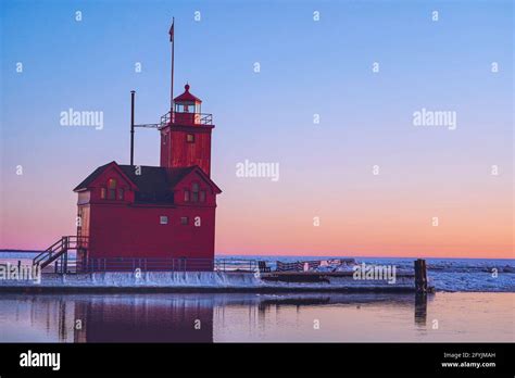 Holland Harbor Lighthouse, Holland, Michigan, USA Stock Photo - Alamy