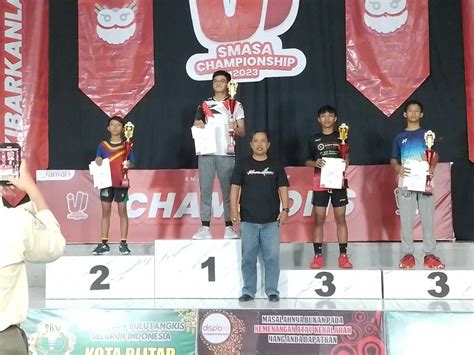 SMP Muhammadiyah 1 Blitar Raih Juara Badminton SMASA Championship 2023