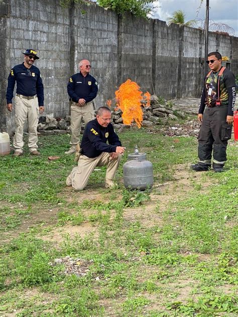 Prf Promove Curso De Brigada De Inc Ndio Para Policiais Em Macei Al