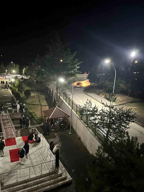 Bolu da gece saatlerinde 4 2 büyüklüğünde deprem meydana geldi Son Dakika