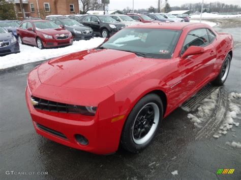 Victory Red Chevrolet Camaro Ls Coupe Exterior Photo