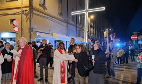 Via Crucis Cittadina In Memoria Dei Missionari Martiri Diocesi Di Carpi