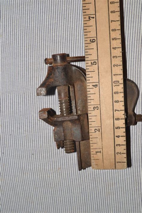 Vintage Small Bench Vise 2 Jaws Gunsmith Jeweler Clamp Hobby Table Vise