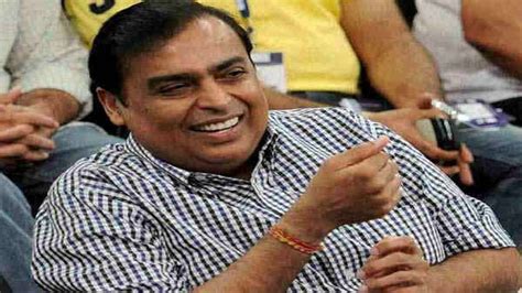 Do You Know That Mukesh Ambani Has 600 Workers And Their Salary Will Shock Youmukesh Ambani