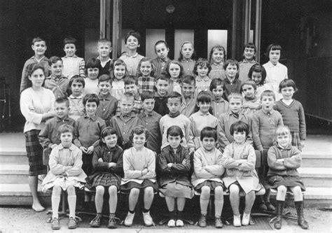 Photo De Classe CE2 1964 De 1964 ECOLE PRIMAIRE FRANCAISE Copains D