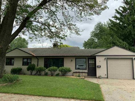 239 S John St Neenah Wi 54956 ®