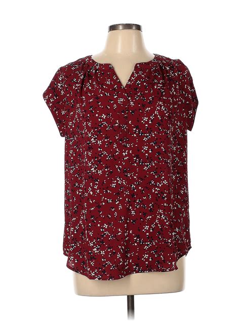 41hawthorn Floral Burgundy Short Sleeve Blouse Size L 49 Off Thredup