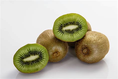 Fotos gratis : Fruta, Produce, kiwi, Frutas, Súper comida, Kiwi