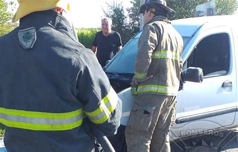 Se Incendi Una Camioneta En La Autopista C Rdoba Carlos Paz