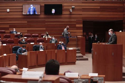 Fotos El Procurador Del N Interviene En El Pleno De Las Cortes