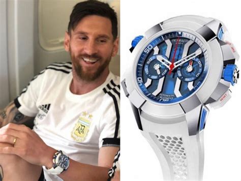 Lionel Messi Y El Reloj Que Lleva Su Firma ¿de Cuánto Es Su Valor