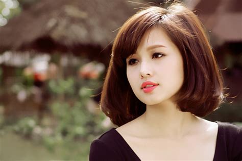 Chân dung đại gia biến vợ từ hot girl Việt thành phượng hoàng đài các dát đồ hiệu từ đầu