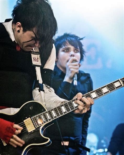 击 on Twitter My chemical romance Instagram posts Frank iero