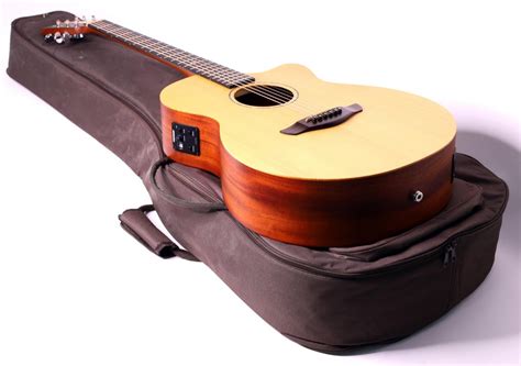 Faith Naked Series Venus Cutaway Electro Acoustic Guitar Made In