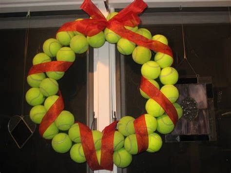 Tennis Ball Wreath OCCASIONS AND HOLIDAYS Ball Wreath Crafts