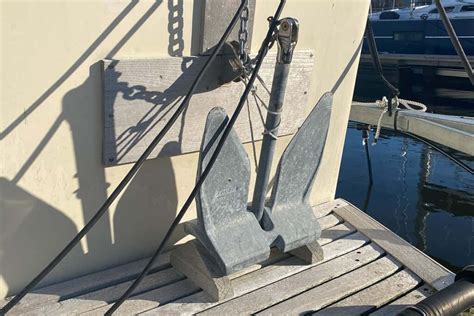 How Does A Fluke Style Anchor Work A Beginner S Guide Maritime Page