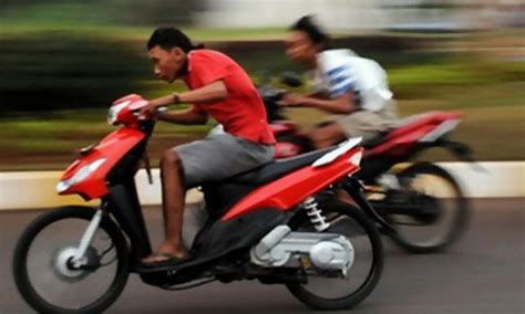 Balapan Liar Di Jalan Nasional Resahkan Pengguna Jalan Sorotpublik