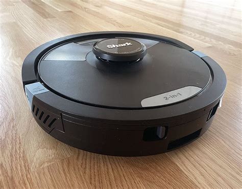 15 Pros and Cons of Robot Vacuums (Are They Worth It?)