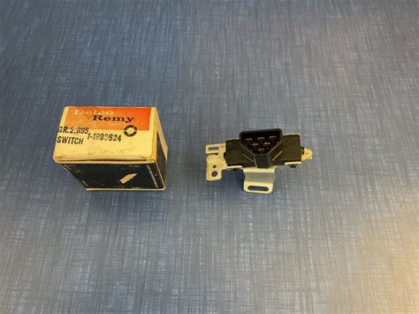 General Motors Nos Tilt Wheel Turn Signal Switch Gm