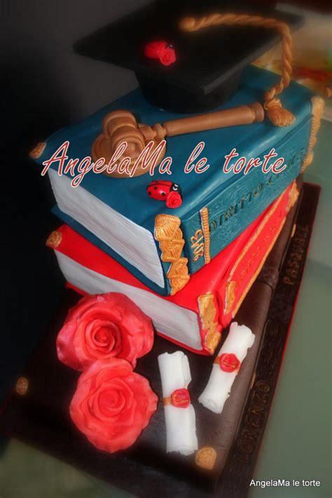 Laurea Doppia Decorated Cake By Angelama Le Torte Cakesdecor