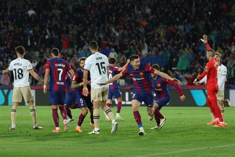 Hattrick Hero Lewandowski Fires Barcelona To Comeback Win Against Valencia