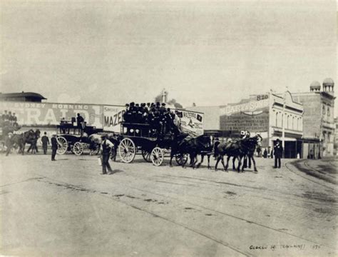 The Horse Bus Charming Photos Look Back At The Time When People Went