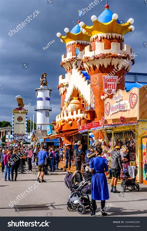 43,201 Munich Beer Festival Images, Stock Photos, 3D objects, & Vectors ...