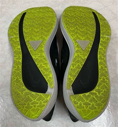 已售出NIKE AIR WINFLO 9 SHIELD DM1106 001台灣公司貨防潑水跑鞋 約8 5成新 US10 5愛迪達 UA