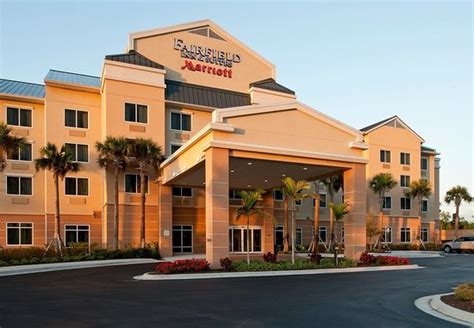 Fairfield Inn & Suites by Marriott Naples - UPDATED 2017 Prices & Hotel ...