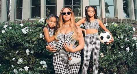 Beyonce Se Mostr Orgullosa Con El Acompa Amiento De Su Hija En Su