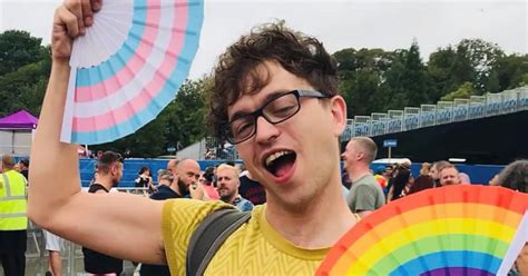 Getting Blackmailed On Grindr Over Nude Photos Left Me Shaken Angry And Afraid For Other Gay