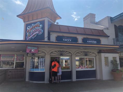 We Went To Every Restaurant And Food Stand At Cedar Point Mlive