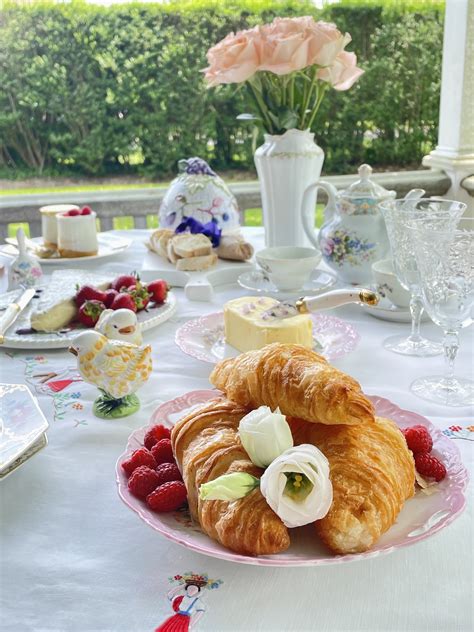 THE PERFECT PARISIAN BRUNCH DELIVERED STRAIGHT TO YOUR HAMPTONS PORCH ...