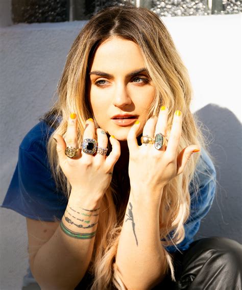 is jojo related to paul levesque 4