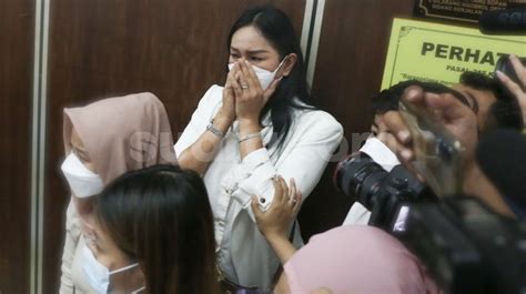 Kalina Oktarani Bongkar Kebohongan Vicky Prasetyo Ngaku Tidur Di Hotel